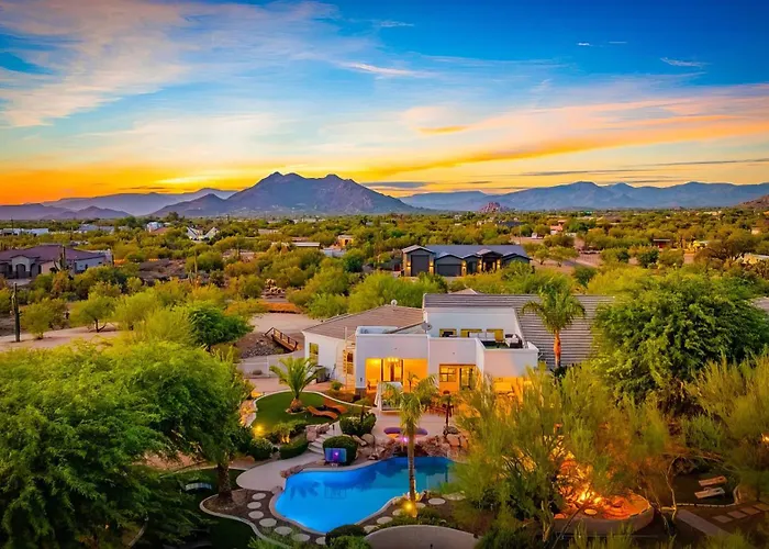 Oasis - Pool Hot Tub & Pickleball Holiday home Scottsdale